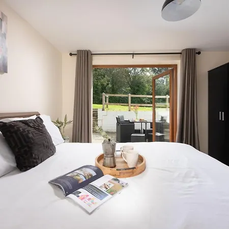 Robins Rest, Nr Holiday home